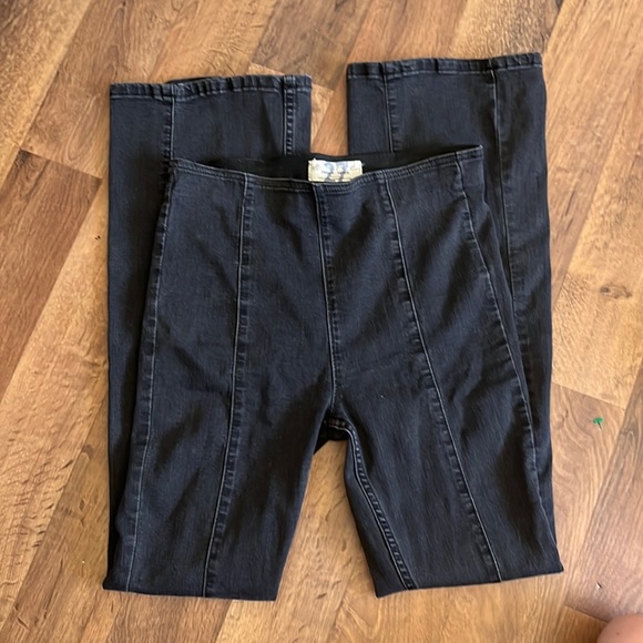 Free People Denim - High rise flare legging